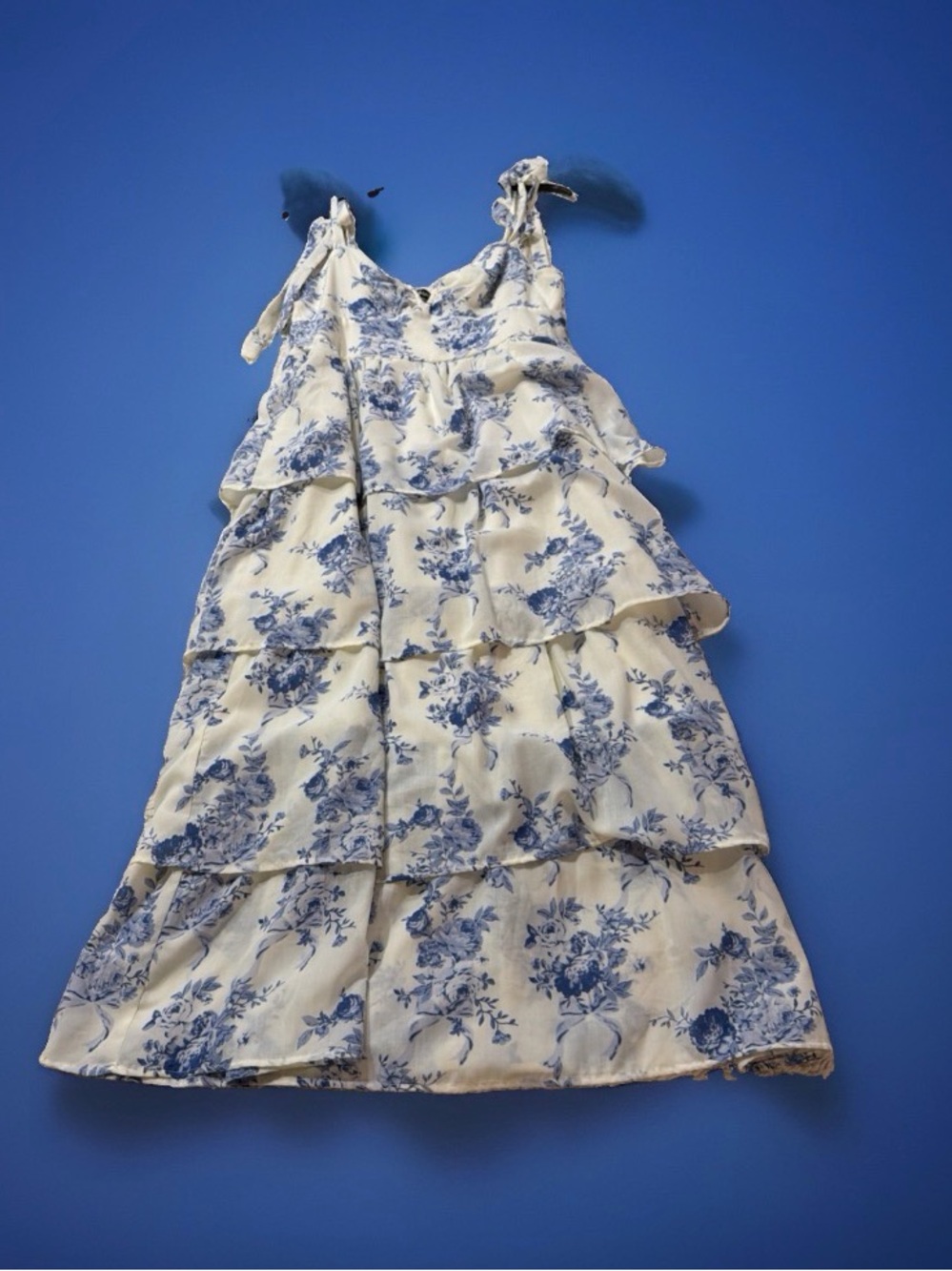 Midnight Doll by Dillards size Large White and Blue Floral Tiered Maxi Dress